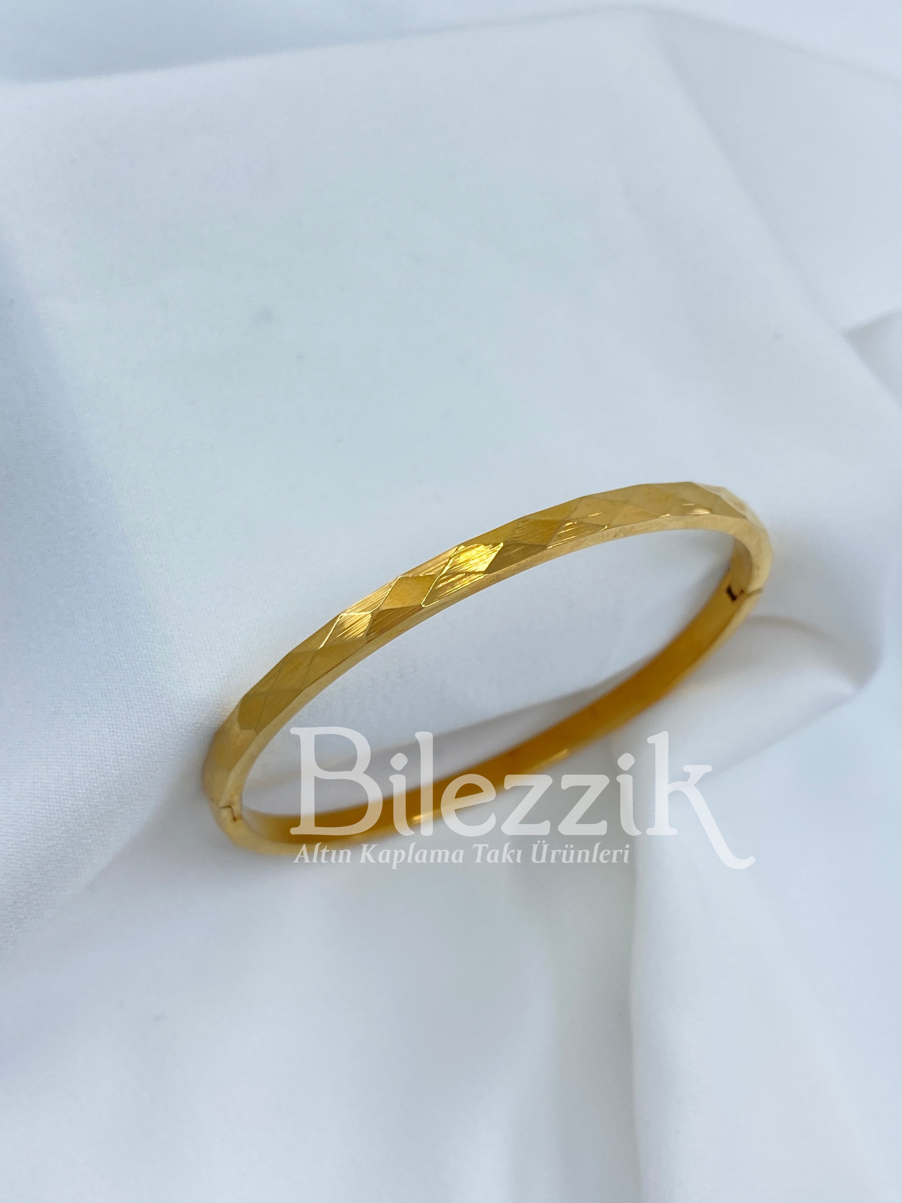 Cartier Kelepçe Modelimiz st16