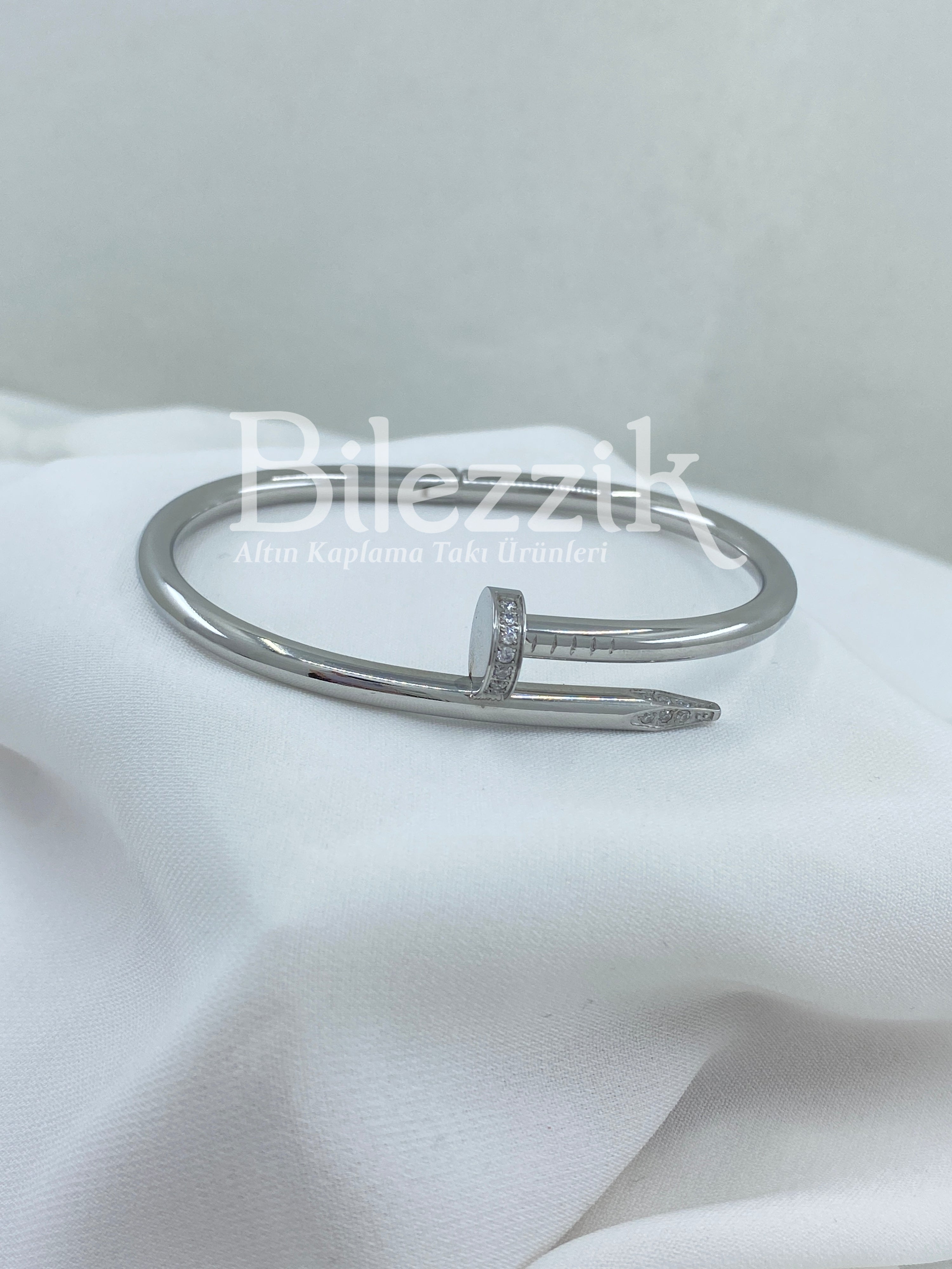 Cartier Kelepçe Modelimiz st18