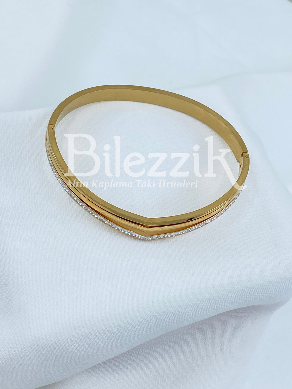 Cartier Fantezi Kelepçe Modelimiz