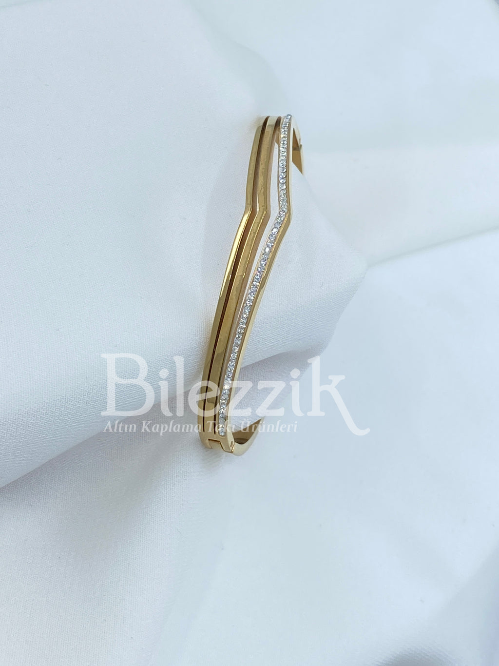 Cartier Fantezi Kelepçe Modelimiz